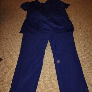 Scrub set